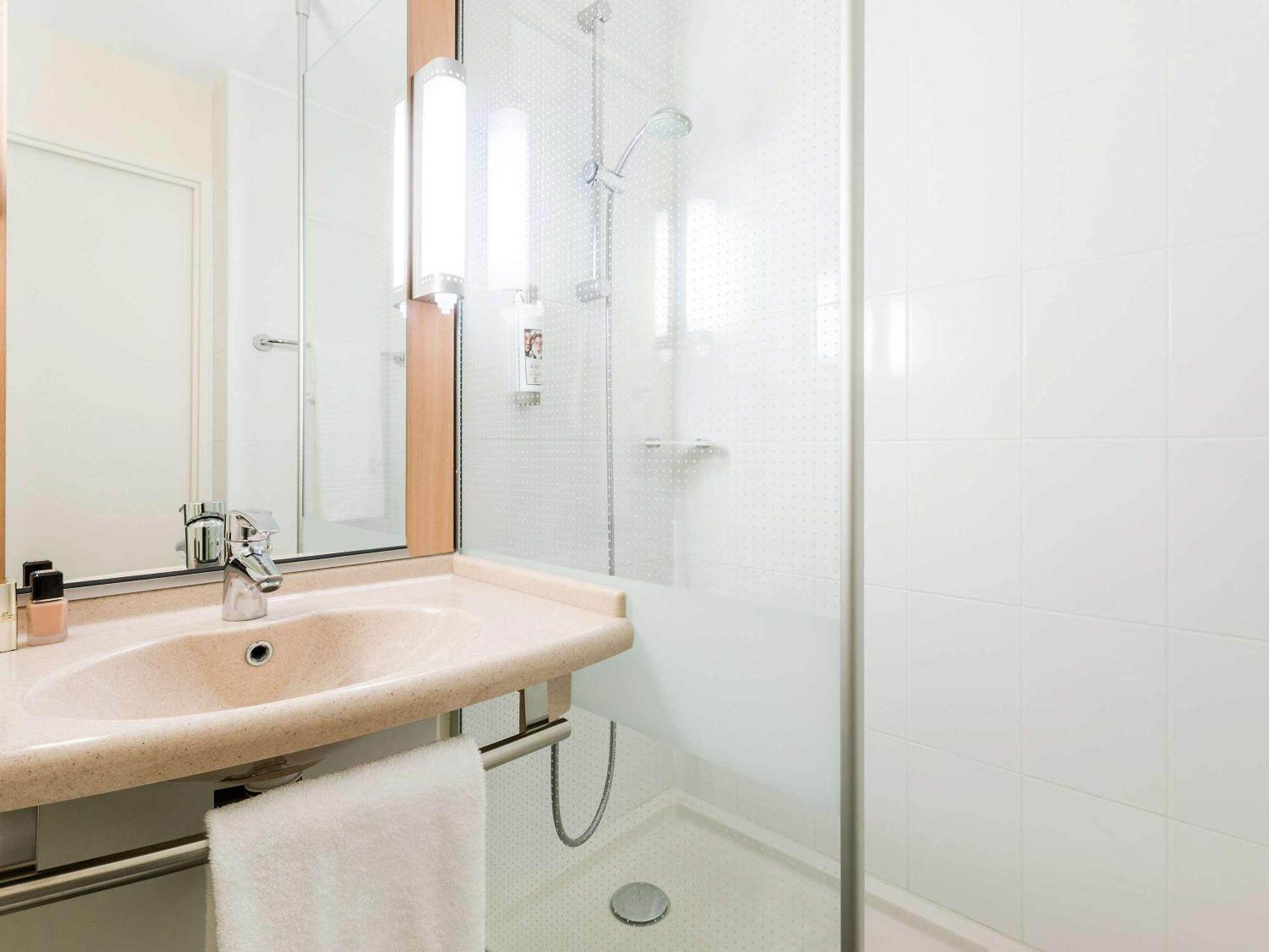 Готель Ibis Rennes Cesson Екстер'єр фото